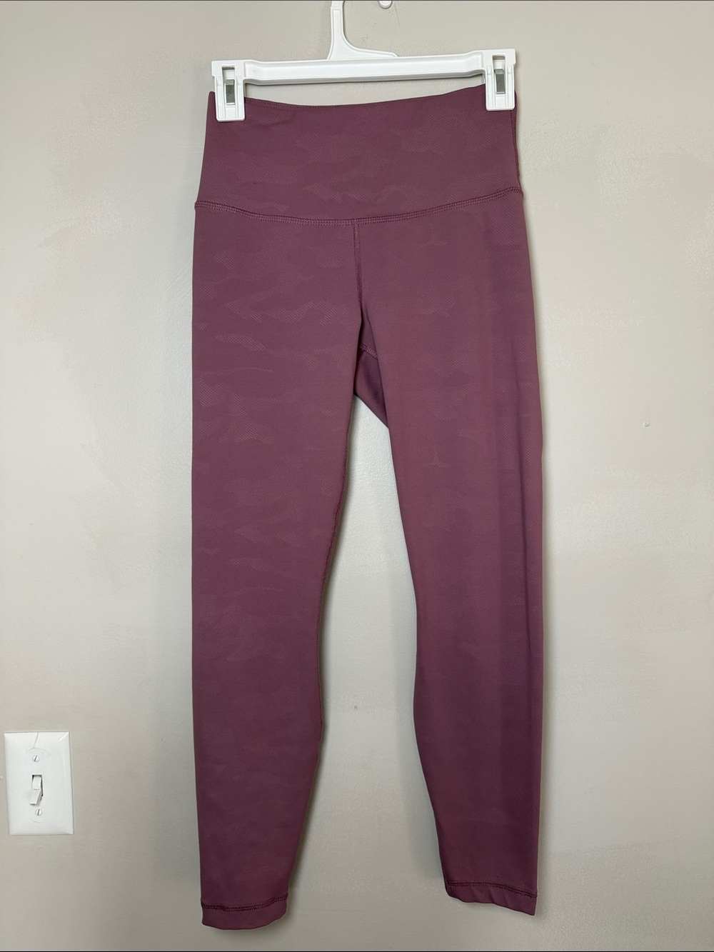 90 Degree By Reflex Plum Camp High-Waist Leggings. Size Small